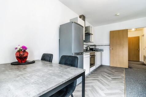 Kitchen/Dining Area
