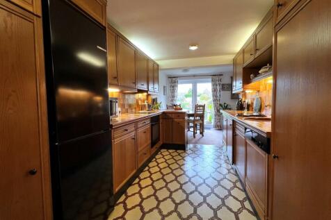 dining kitchen.jpg