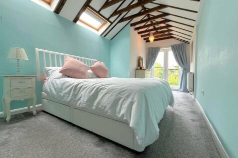 bed 1.1.jpg