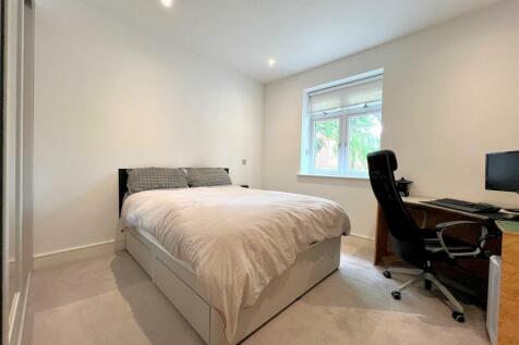 bed 2.3.jpg