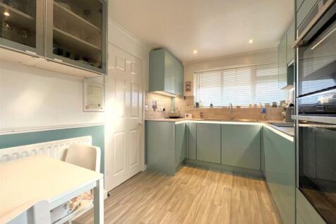 kitchen 4.jpg