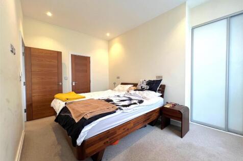 bed 1.1.jpg
