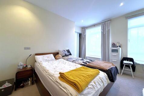bed 1.jpg