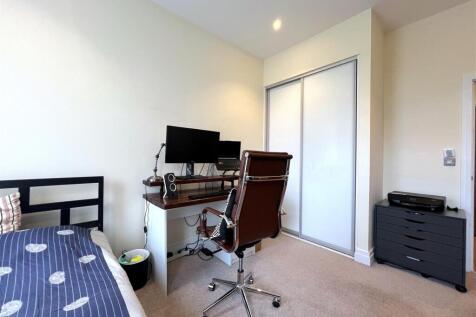 bed 2.1.jpg