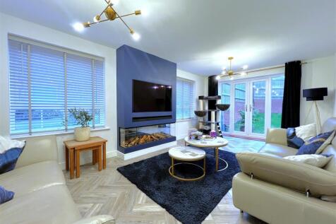living room 1.jpg
