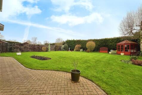 11d3be69-garden.jpg