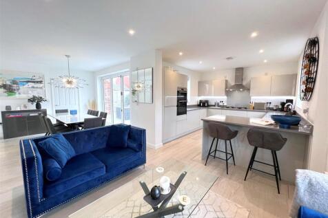 kitchen living dining.jpg