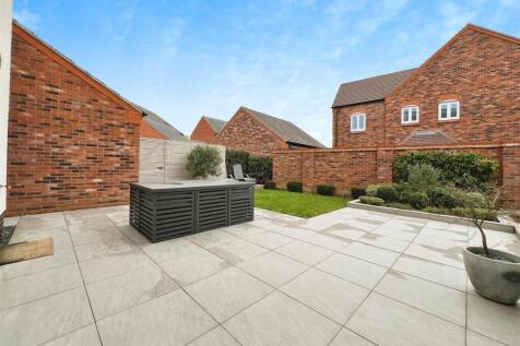 7cfd3bc2-garden 201.jpg