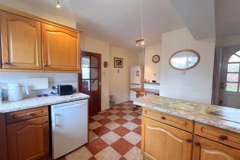 kitchen 3.jpg