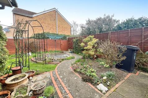 16f4ced5-garden 203.jpg