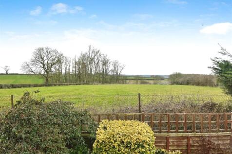 225f4c5e-view 20from 20living.jpg