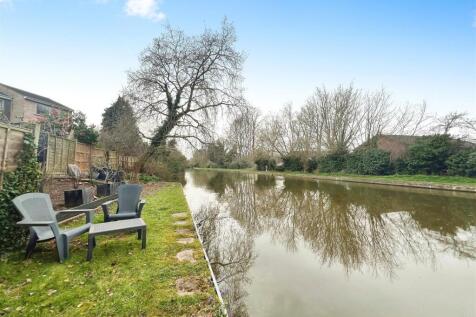 5411c1e1-canal 20view 201.jpg