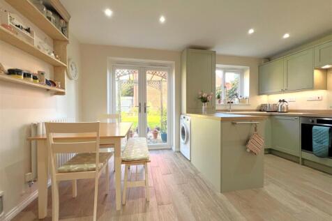 dining kitchen 1.jpg