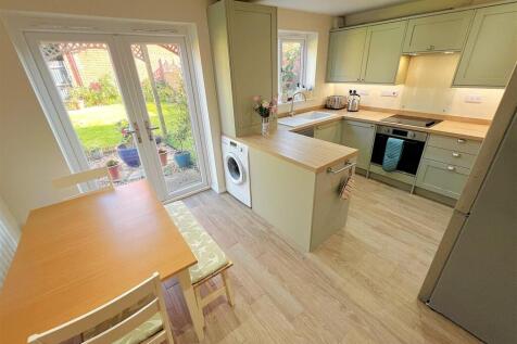 kitchen 1.jpg