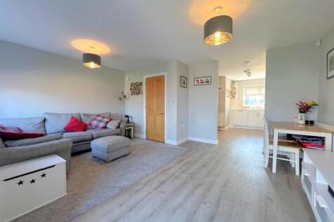 living room 1.jpg