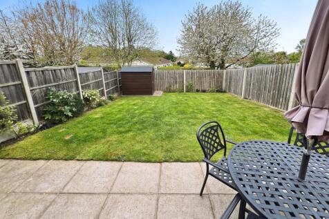 8da0541c-lawn.jpg