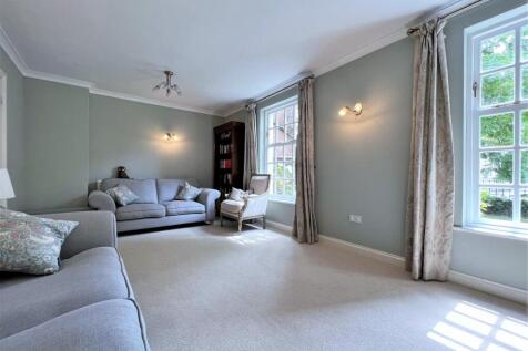 living room....jpg
