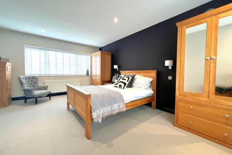bed 1.1.jpg
