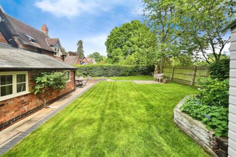 1c3ba49a-Lawn 20L.jpg