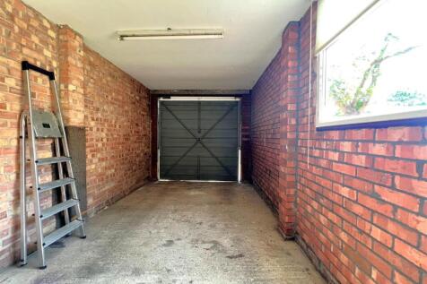 garage.jpg
