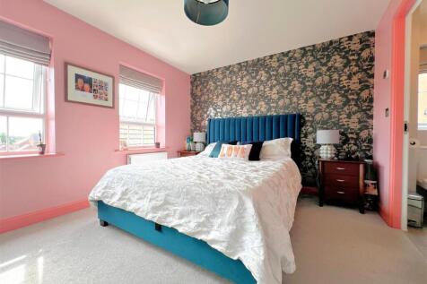 bed 1.jpg