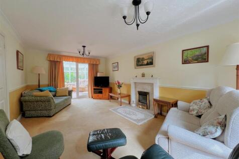 living room 3.jpg