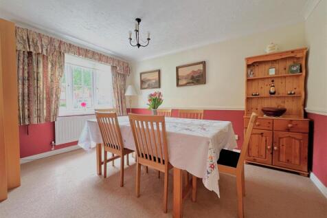 dining room.jpg