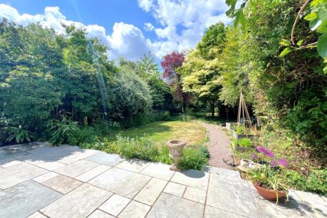 garden 1.jpg