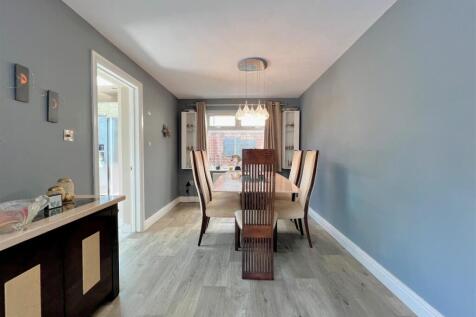 dining room.jpg