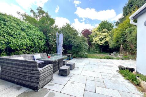 patio 1.jpg