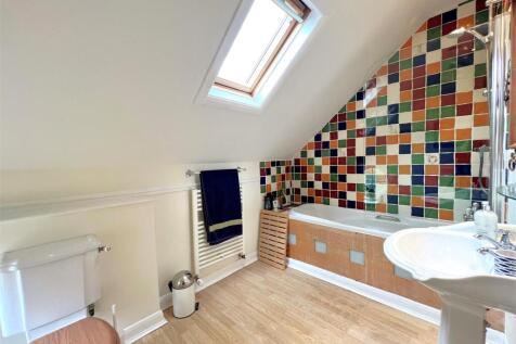 ensuite 2.jpg