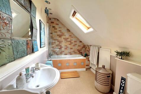 ensuite 3.jpg