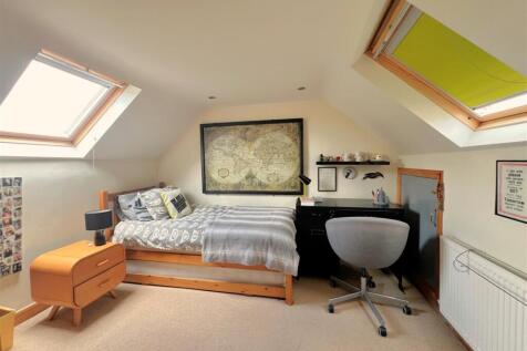 bed 5.jpg