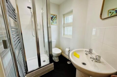 Ensuite.jpg