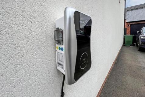 charger.jpg