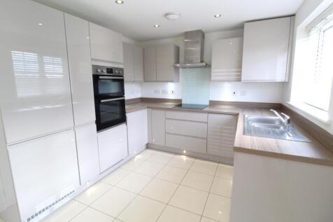 Kitchen 2.jpg