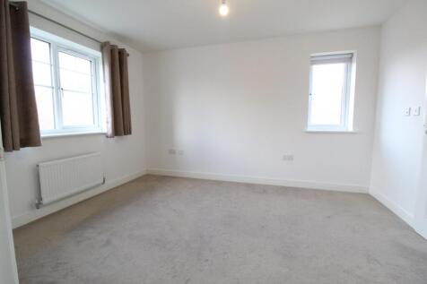 Bedroom 1.jpg