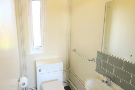 Cloakroom/wc