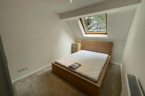 3.7m x 2.4m