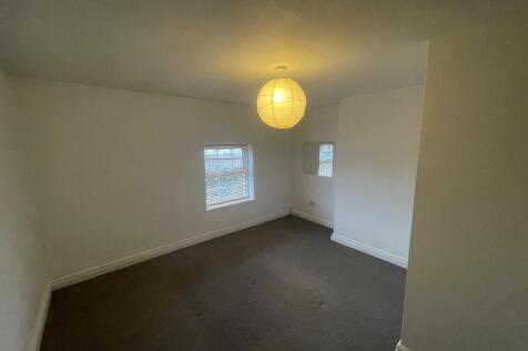 3.3m x 2.6m