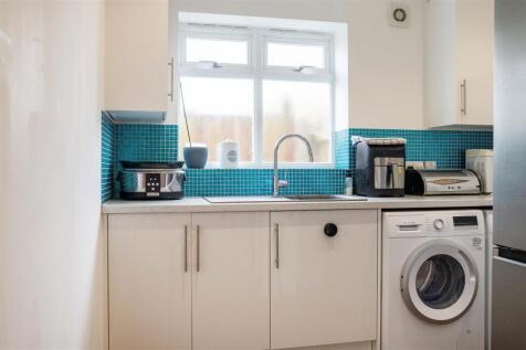 7 Camm Gardens32.jpg