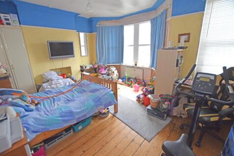 bed1.jpg