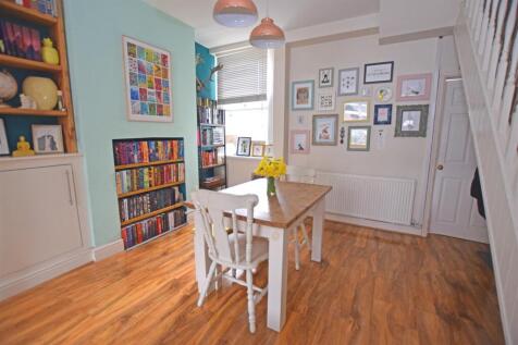 Dining area.jpg