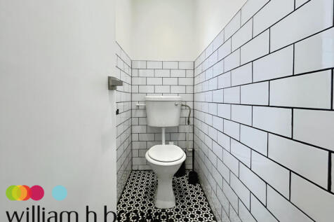 Cloakroom/wc