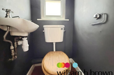 Cloakroom/wc