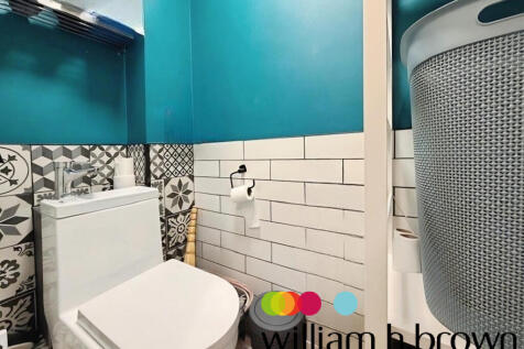 Cloakroom/wc