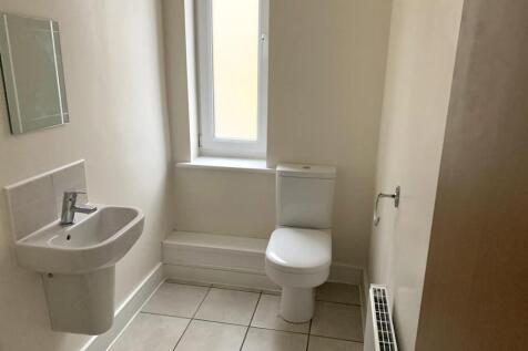Cloakroom/wc