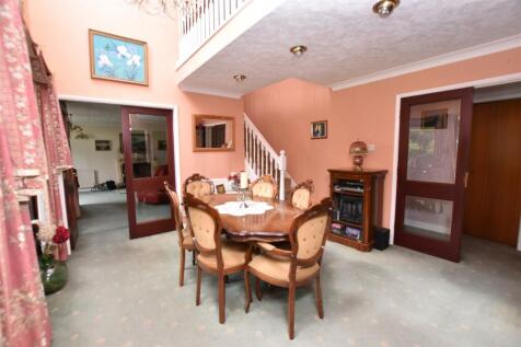 Dining Hallway.JPG