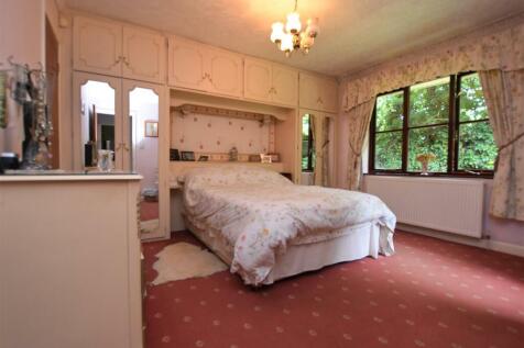 Bedroom One.jpg