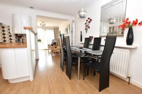 Dining Area.JPG